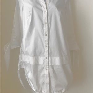 Karen Millen  shirttail blouse NWT orig  $190 SZ 4